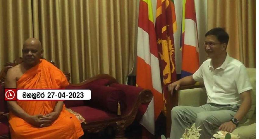 චීනව්‍යාපෘති ගැන තානාපති මහනා හිමිවරු දැනුවත් කරයි